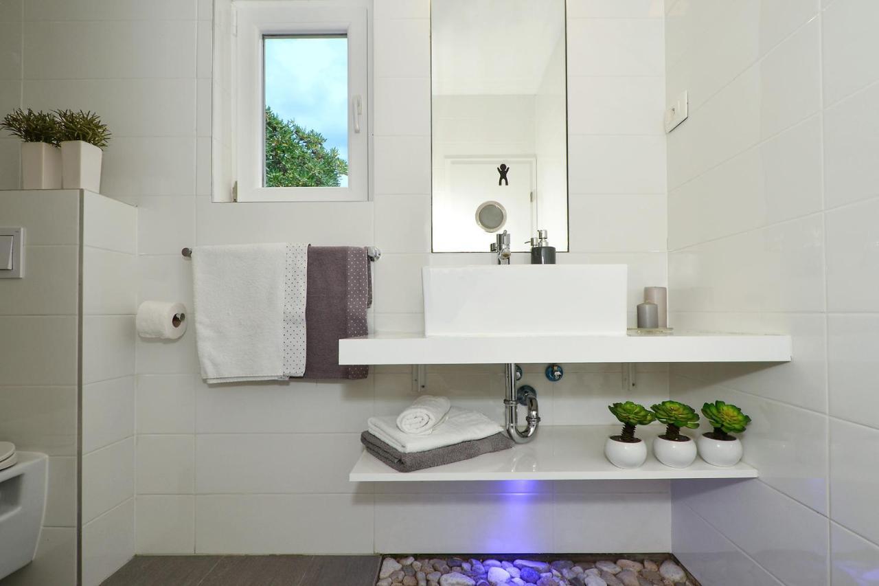 Marineblue Apartment โตรกีร์ ภายนอก รูปภาพ